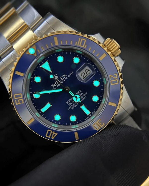 Rolex Submariner Date, 41mm Royal Blue and yellow gold - Image 9