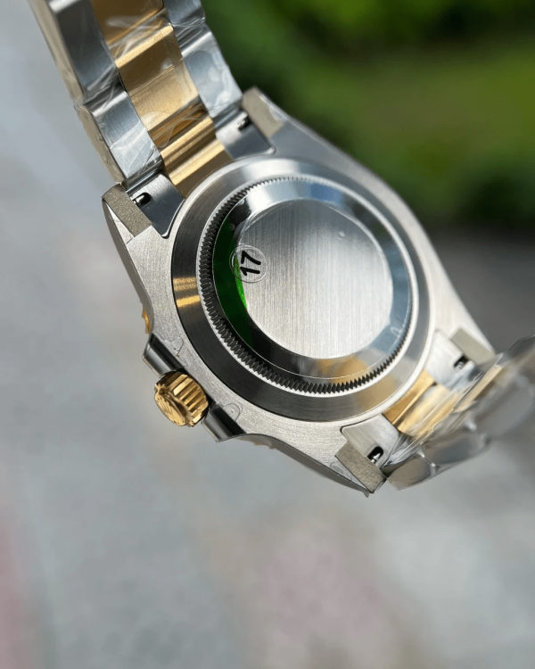 Rolex Submariner Date, 41mm Royal Blue and yellow gold - Image 8