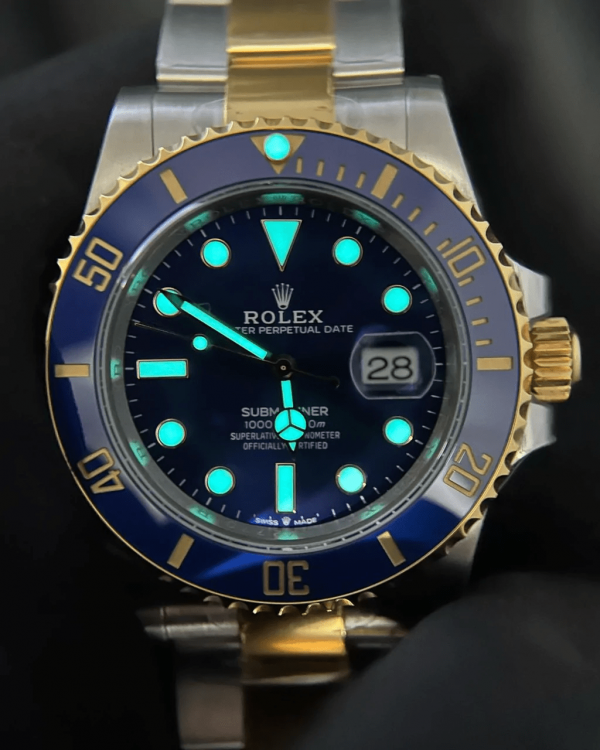Rolex Submariner Date, 41mm Royal Blue and yellow gold - Image 4