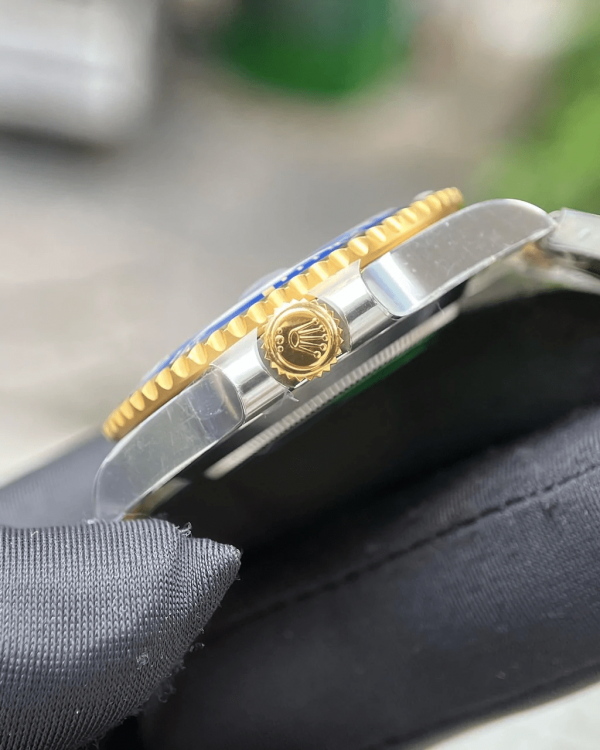 Rolex Submariner Date, 41mm Royal Blue and yellow gold - Image 3